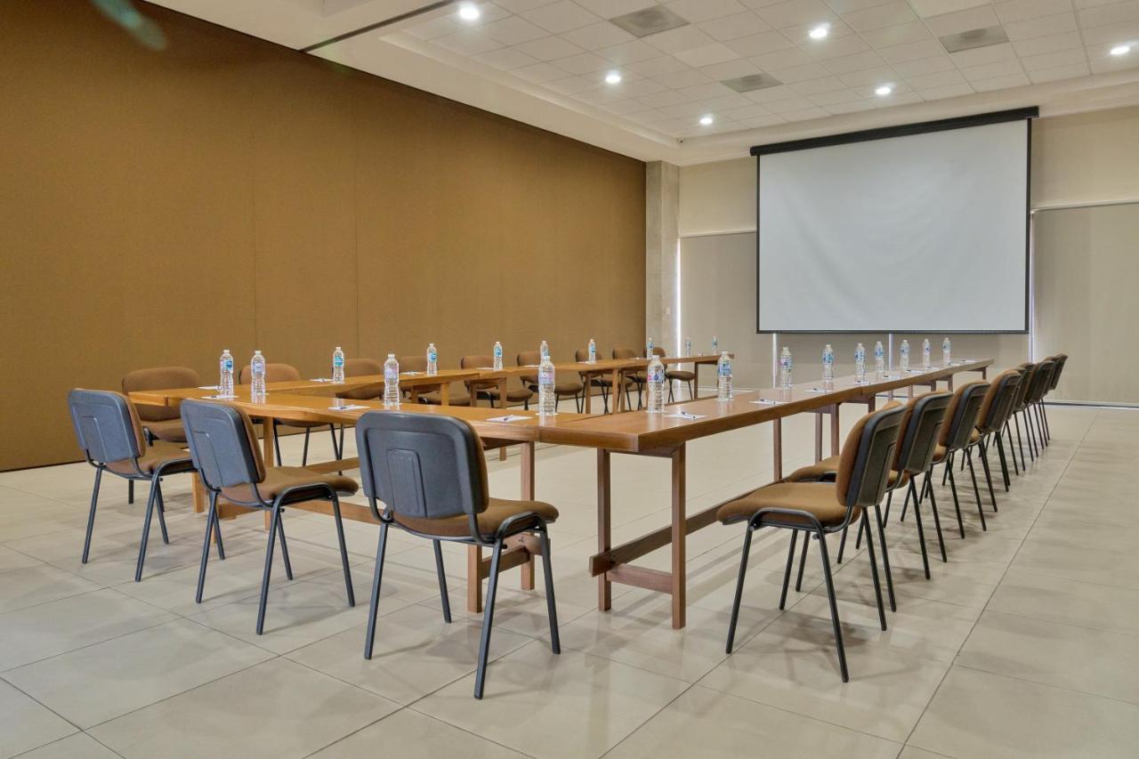 Comfort Inn Córdoba Екстериор снимка